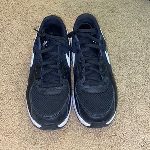 Nike air max tennis shoes